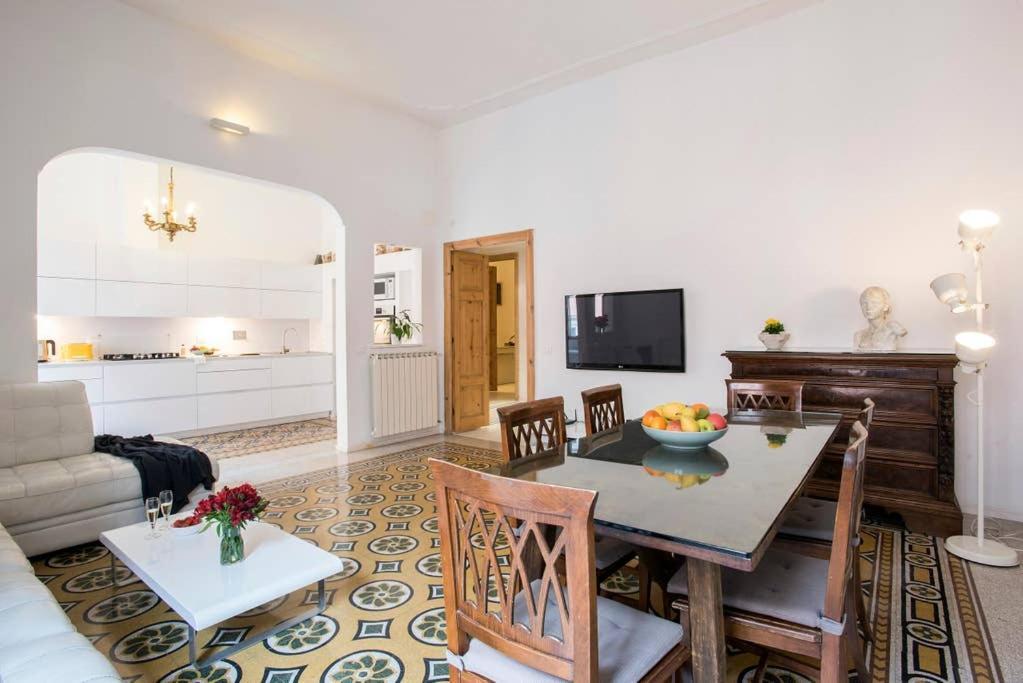 Apartment Treasurerome Opera *